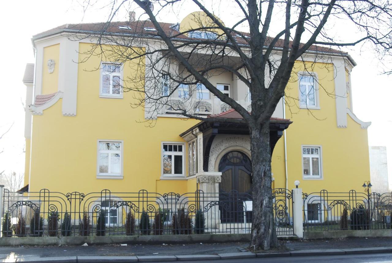 Villa De Baron Dresde Extérieur photo